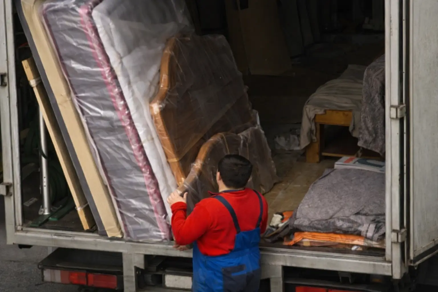 شركة نقل عفش بحي اليرموك